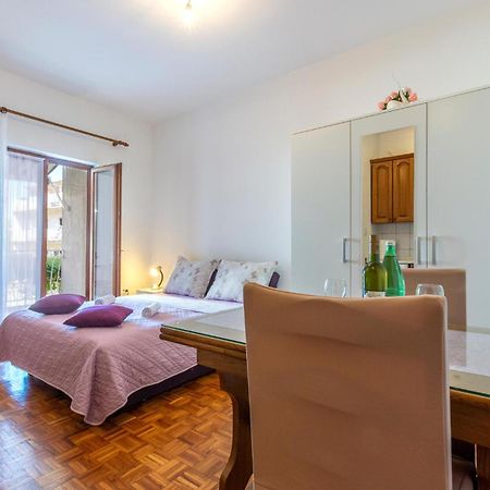 Lovely Apartment In Stobrec With Wifi Split Bagian luar foto