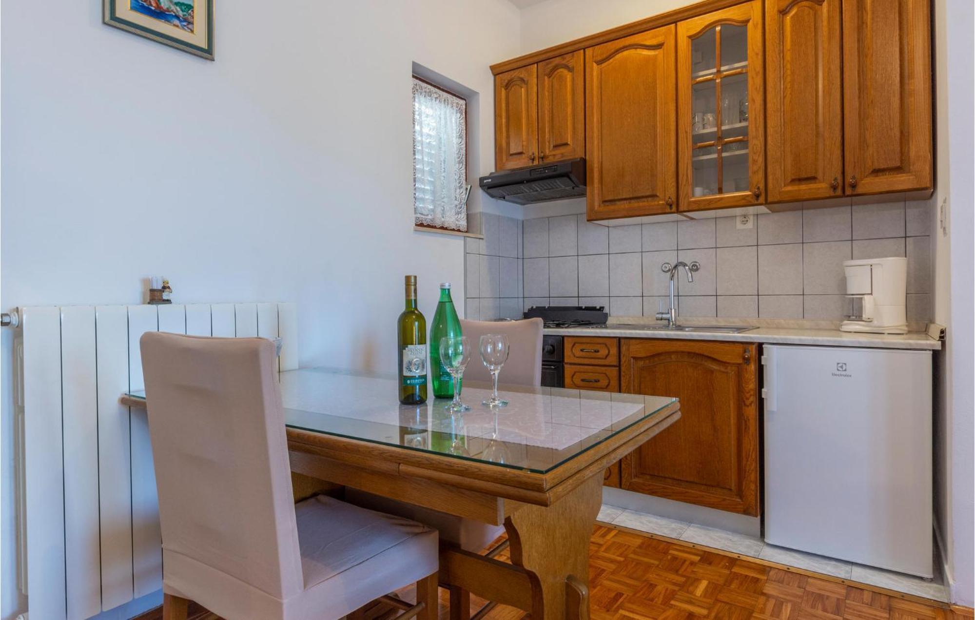 Lovely Apartment In Stobrec With Wifi Split Bagian luar foto