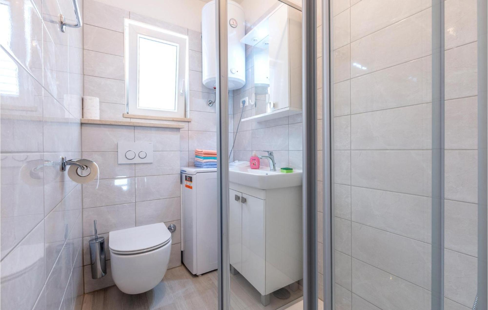 Lovely Apartment In Stobrec With Wifi Split Bagian luar foto