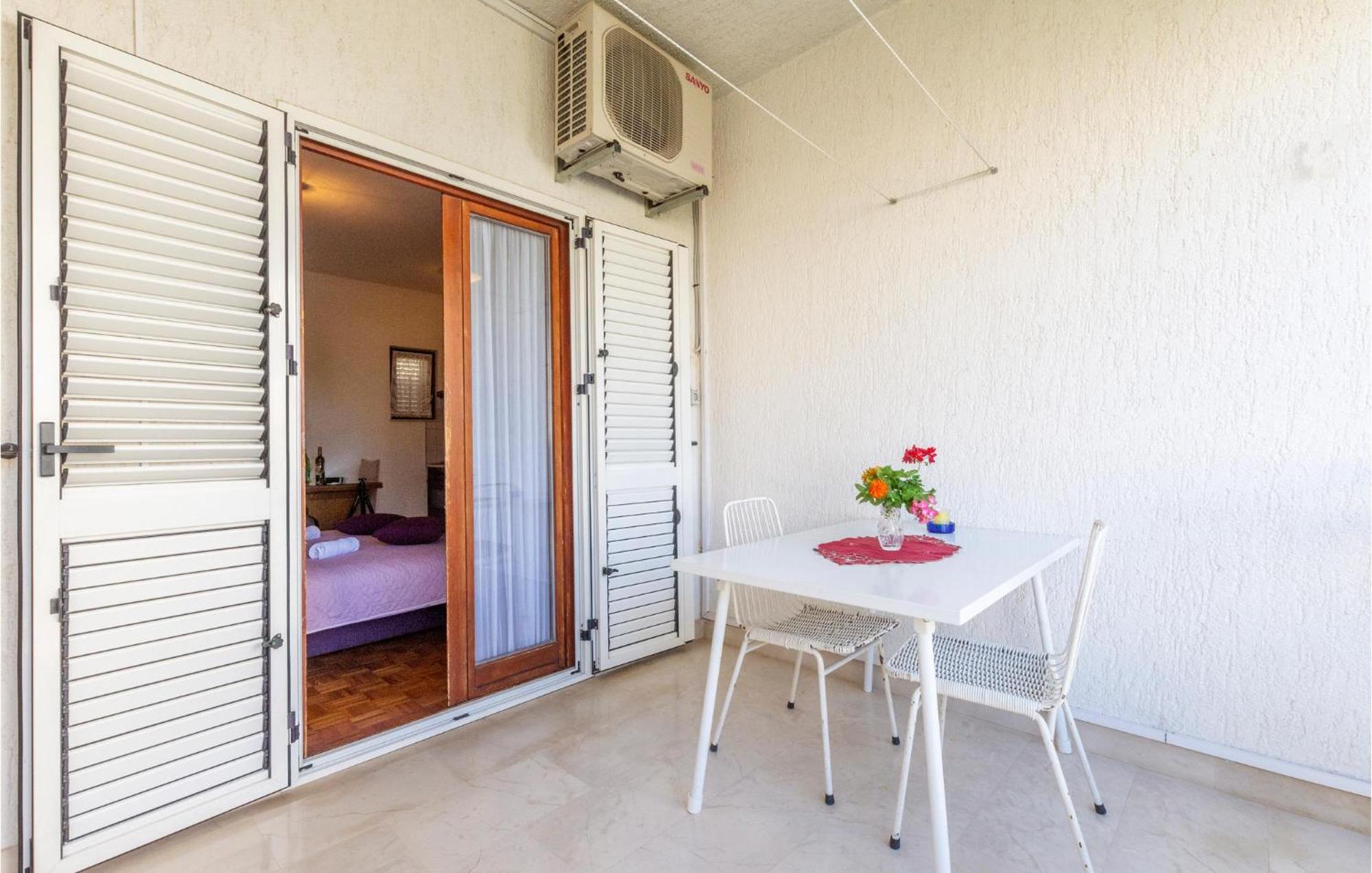 Lovely Apartment In Stobrec With Wifi Split Bagian luar foto