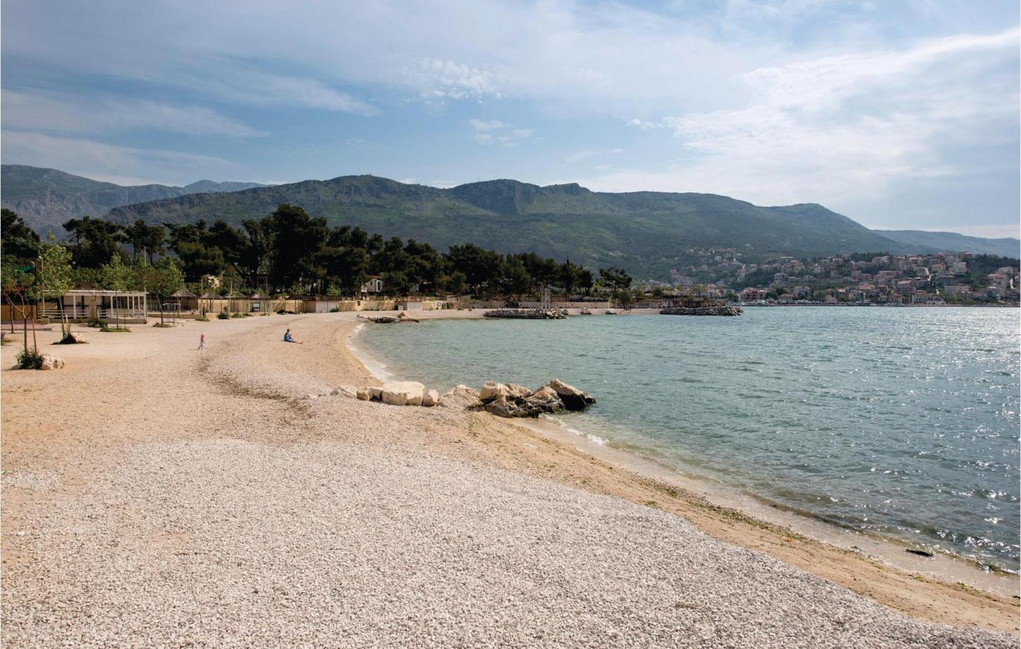 Lovely Apartment In Stobrec With Wifi Split Bagian luar foto